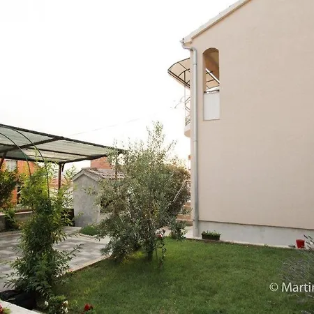Apartamento Ferienwohnung In Mit Meerblick, Balkon, Klimaanlage, W-lan *